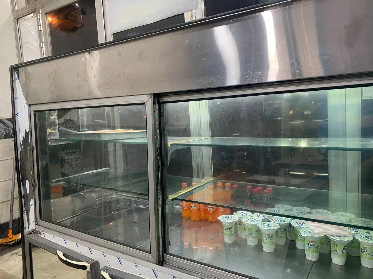 یخچال آکواریومی شو کیک|کافی‌شاپ و رستوران|سلماس, |دیوار