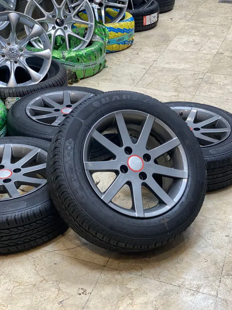 رینگ و لاستیک پیتلاین|قطعات یدکی و لوازم جانبی|قم, صفاشهر|دیوار