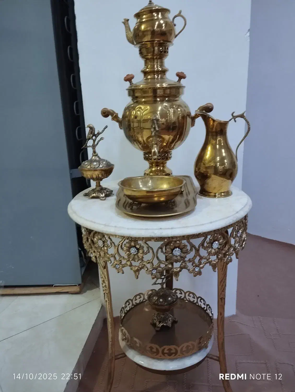 سماور برنجی با میز تمام وسایل|سماور، چای‌ساز، قهوه‌ساز|مشکین‌دشت, |دیوار