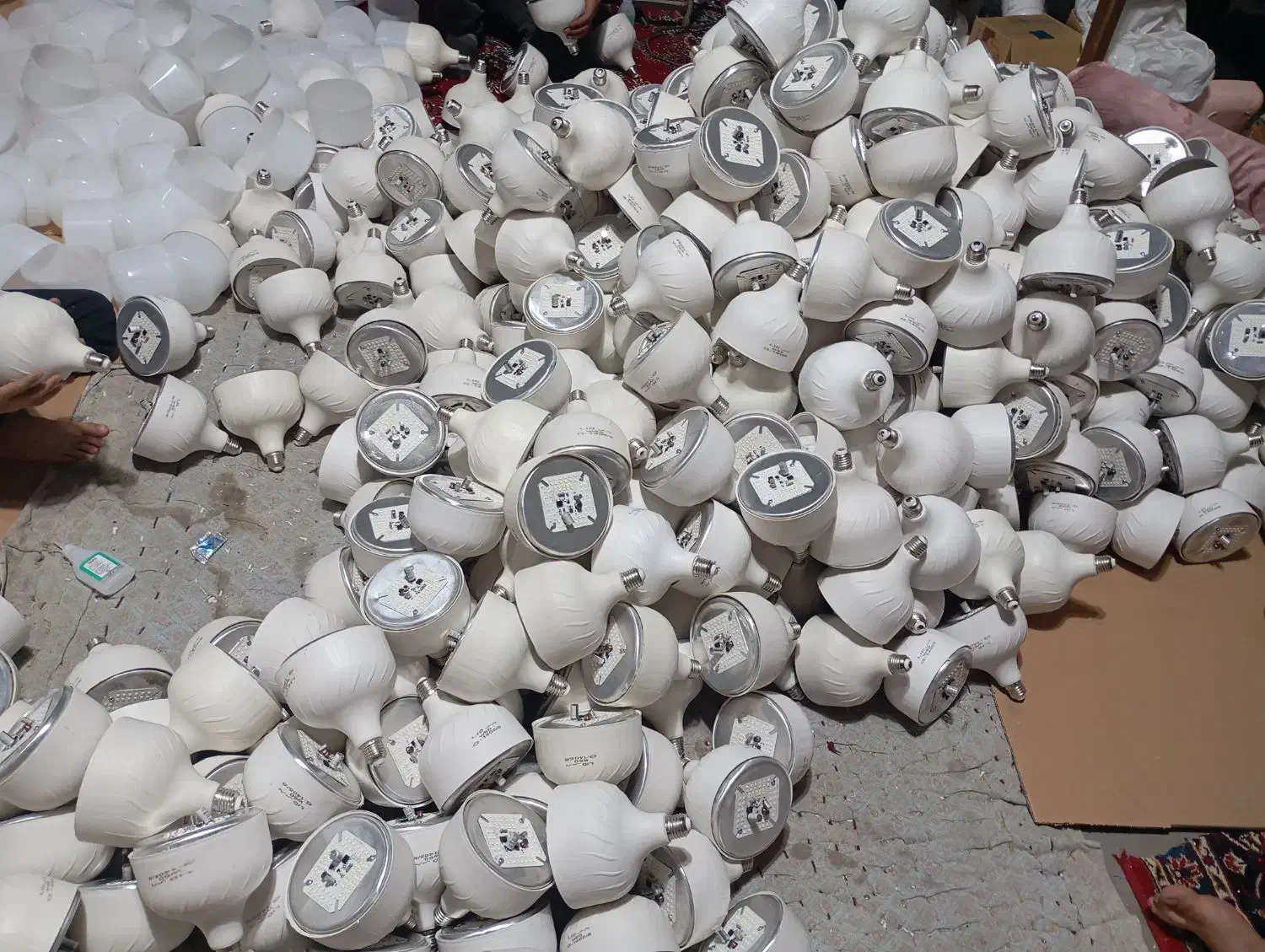 لامپ کم مصرف|لامپ و چراغ|پاکدشت, خاتون آباد|دیوار