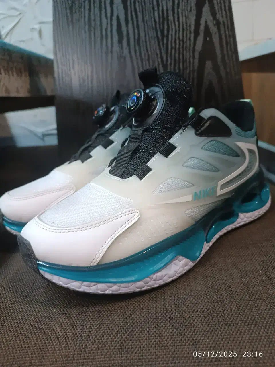 نایک ویتنام درجه یک|کیف، کفش، کمربند|ارطه, |دیوار