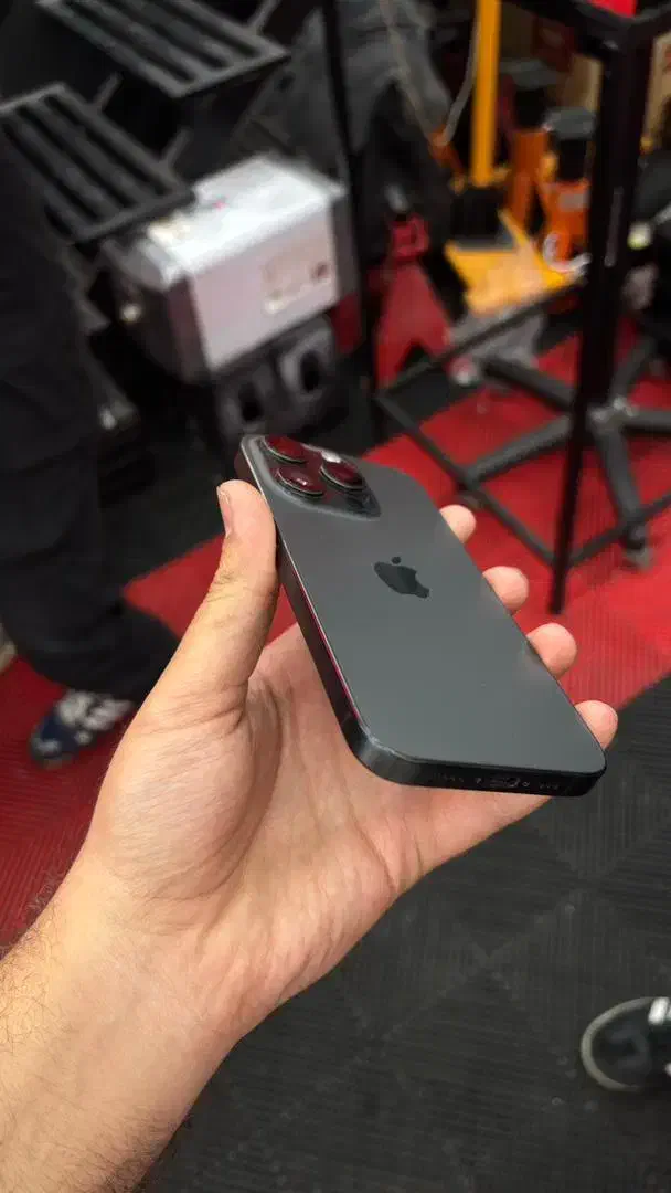 اپل iPhone 15 Pro با حافظهٔ ۲۵۶ گیگابایت|موبایل|تهران, سوهانک|دیوار