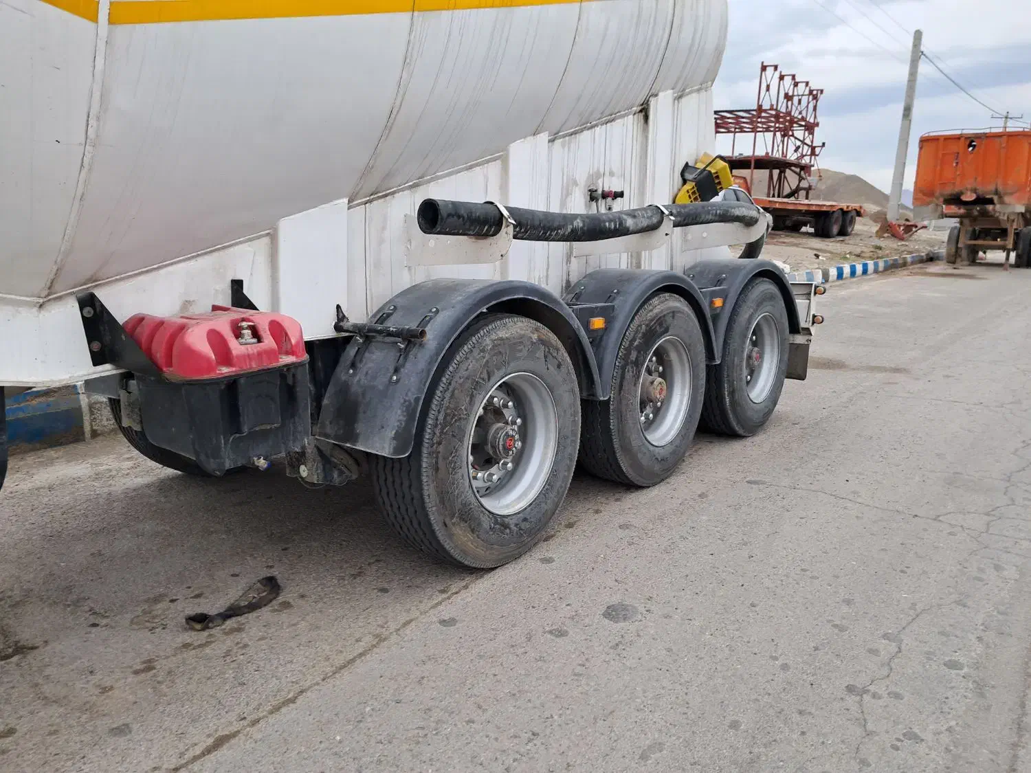 بونکر سیمان|خودرو سنگین|بیرجند, |دیوار