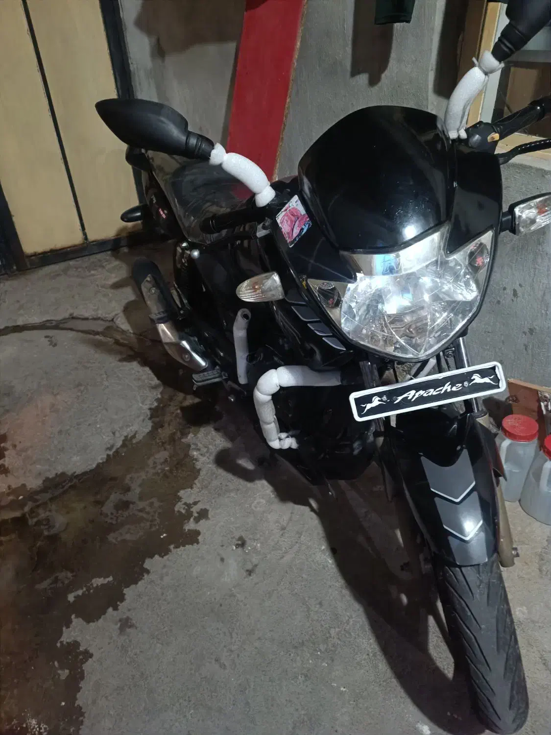 متور اپاچی|موتورسیکلت|شاهین دژ, |دیوار