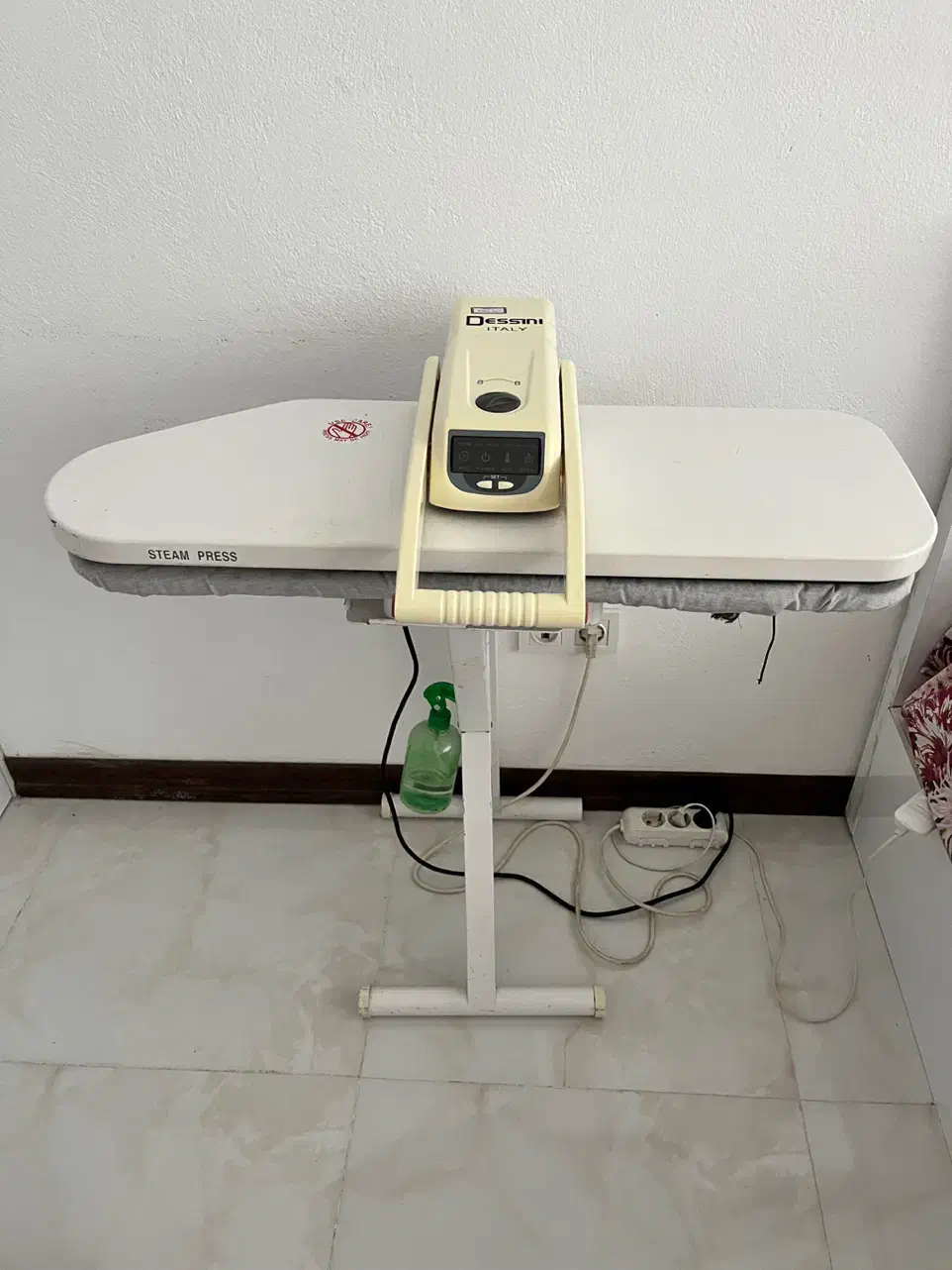 اتو بخار ایستاده|اتو و لوازم اتو|کیش, |دیوار