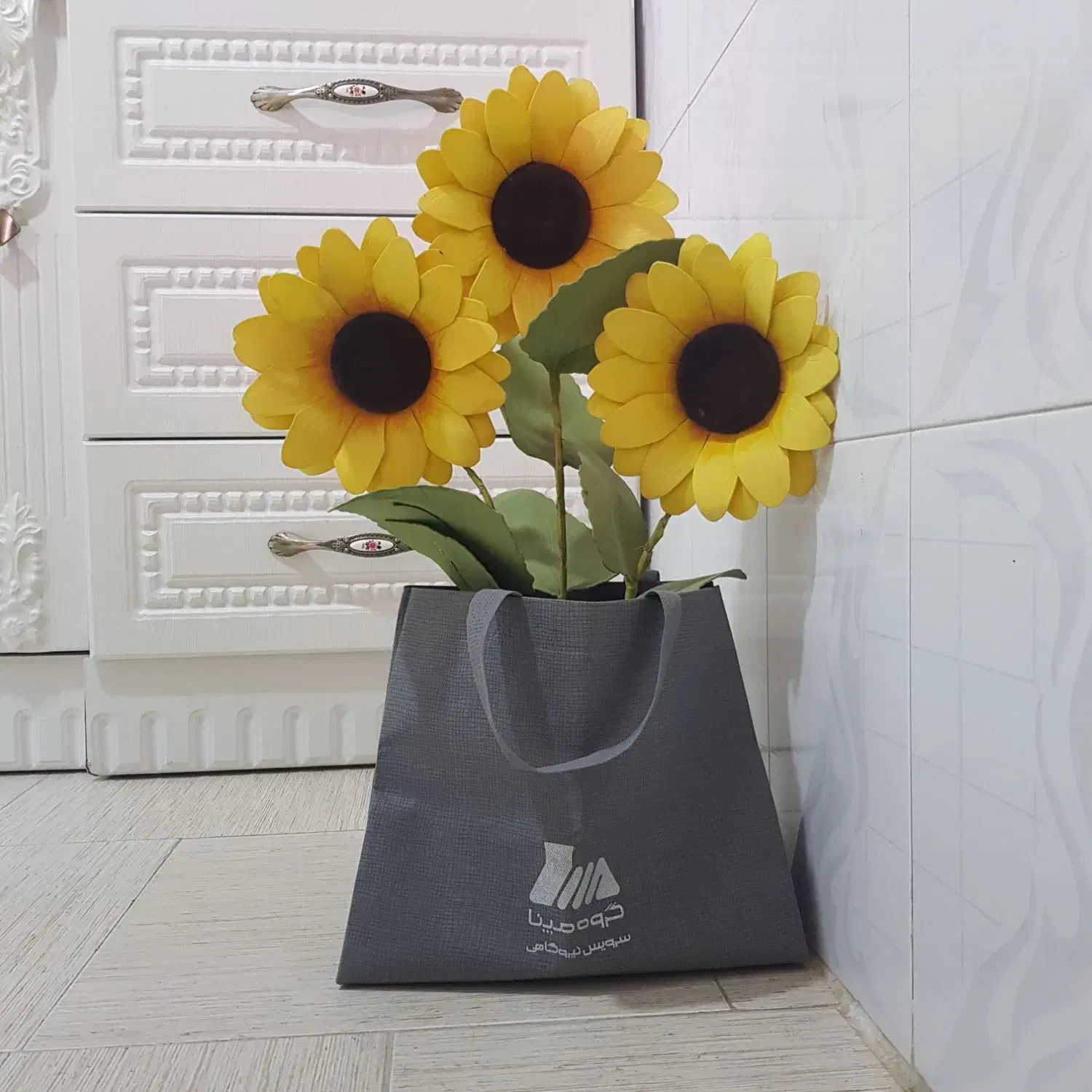 گل و گلدان|گل مصنوعی|بندر ماهشهر, |دیوار