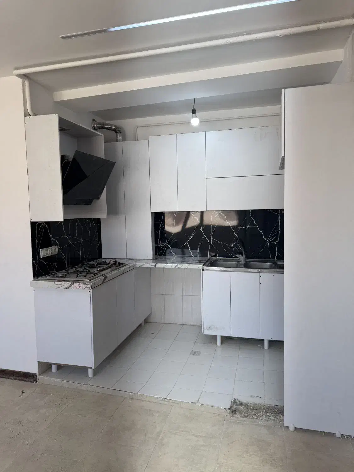 آپارتمان ۸۰متری دوخوابه، طبقه ۴ با آسانسور|فروش آپارتمان|هشتگرد, شهرک صبا سوله|دیوار