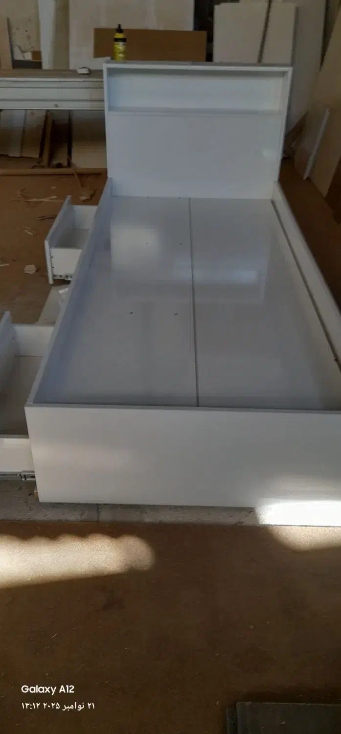 ساخت انواع تخت خواب. تک نفره دو نفره|تخت و سرویس خواب|کرمان, |دیوار