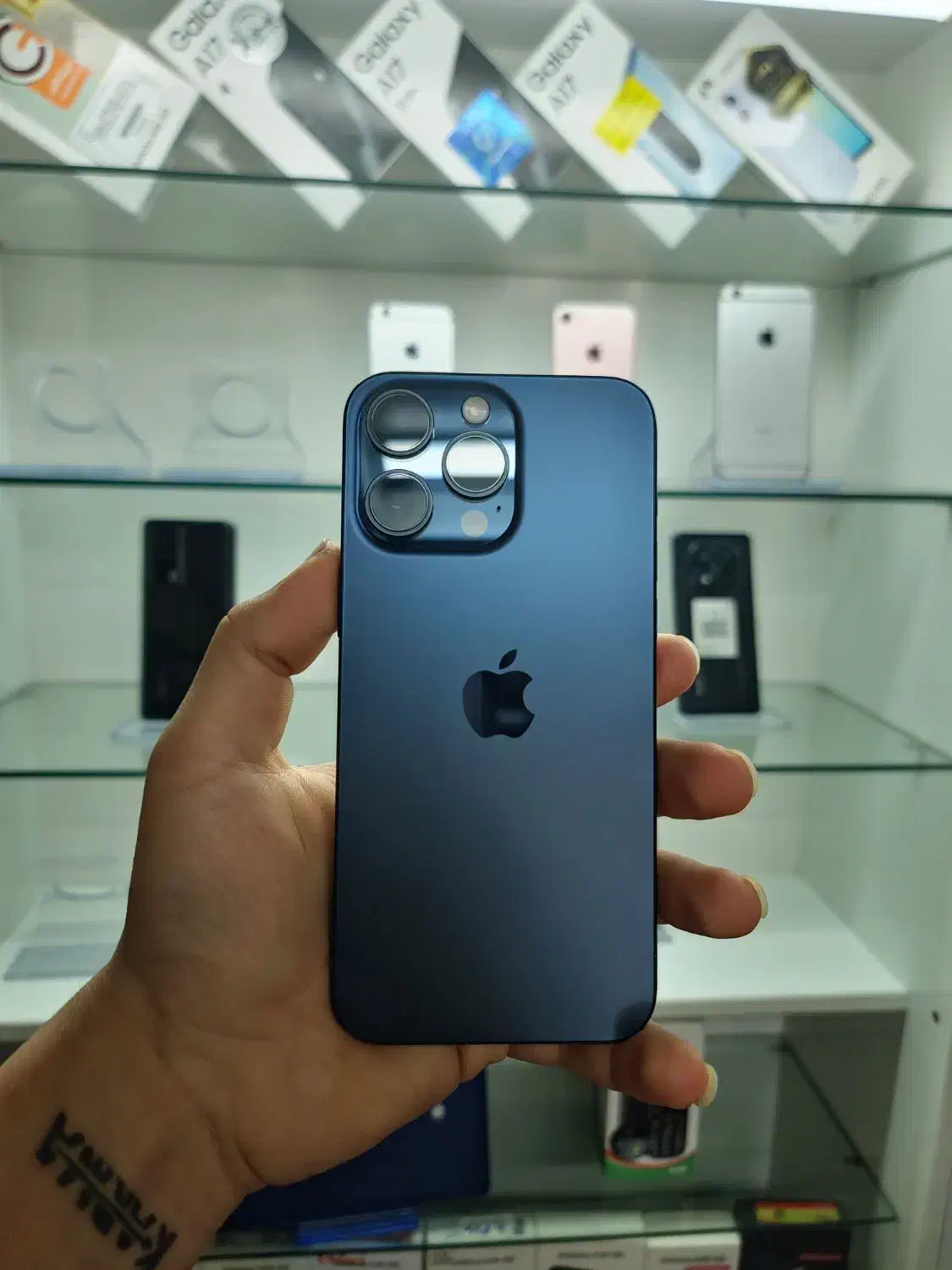 15promax|موبایل|قم, هفت تیر|دیوار