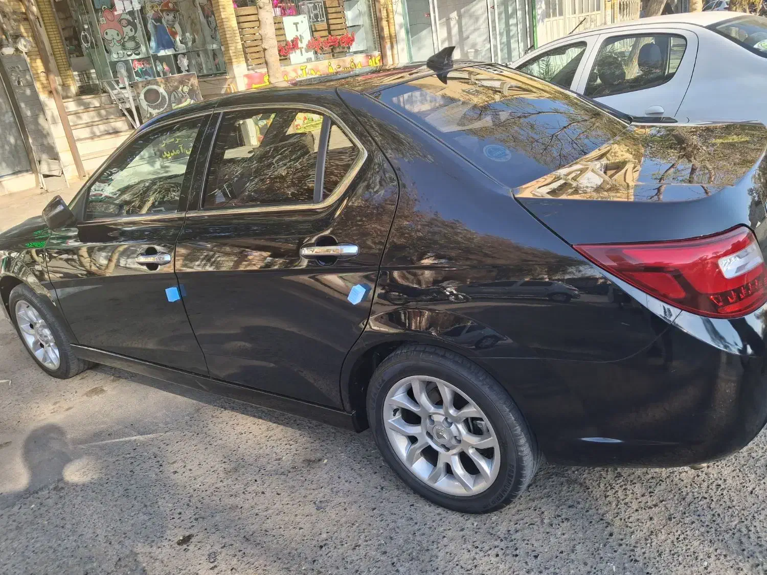 دنا اتومات ۴۰۲ در حد|خودرو سواری و وانت|کاشان, فاز ۲ ناجی آباد|دیوار