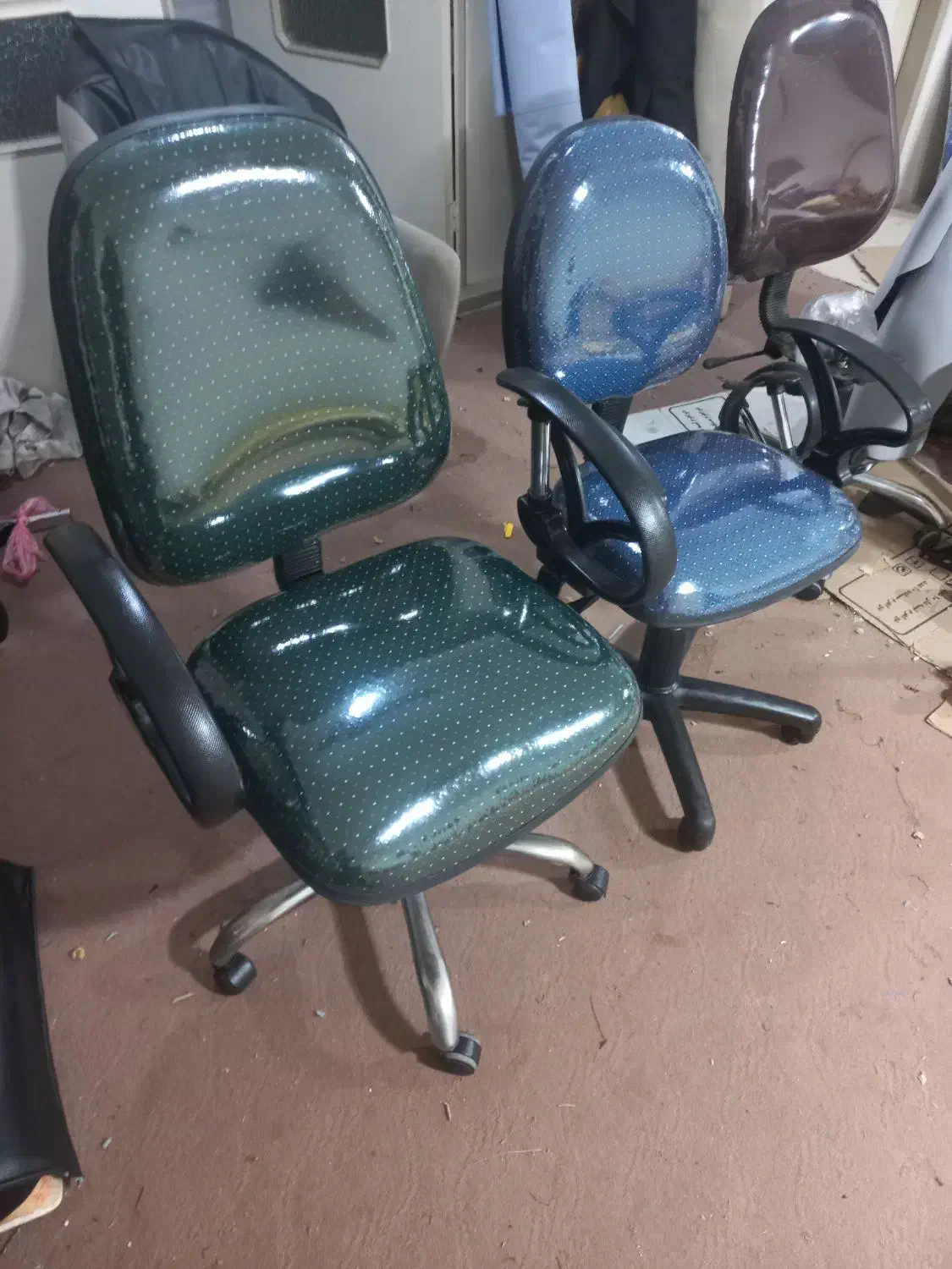 خرید وفروش انواع صندلی گردان شایستگان|صندلی و نیمکت|زنجان, |دیوار