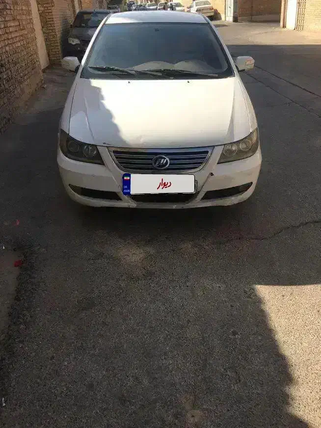 لیفان ۶۲۰|خودرو سواری و وانت|یزد, |دیوار