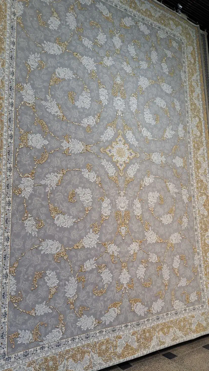 فرش ۱۲۰۰ شانه طوسی طلایی|فرش|همدان, |دیوار