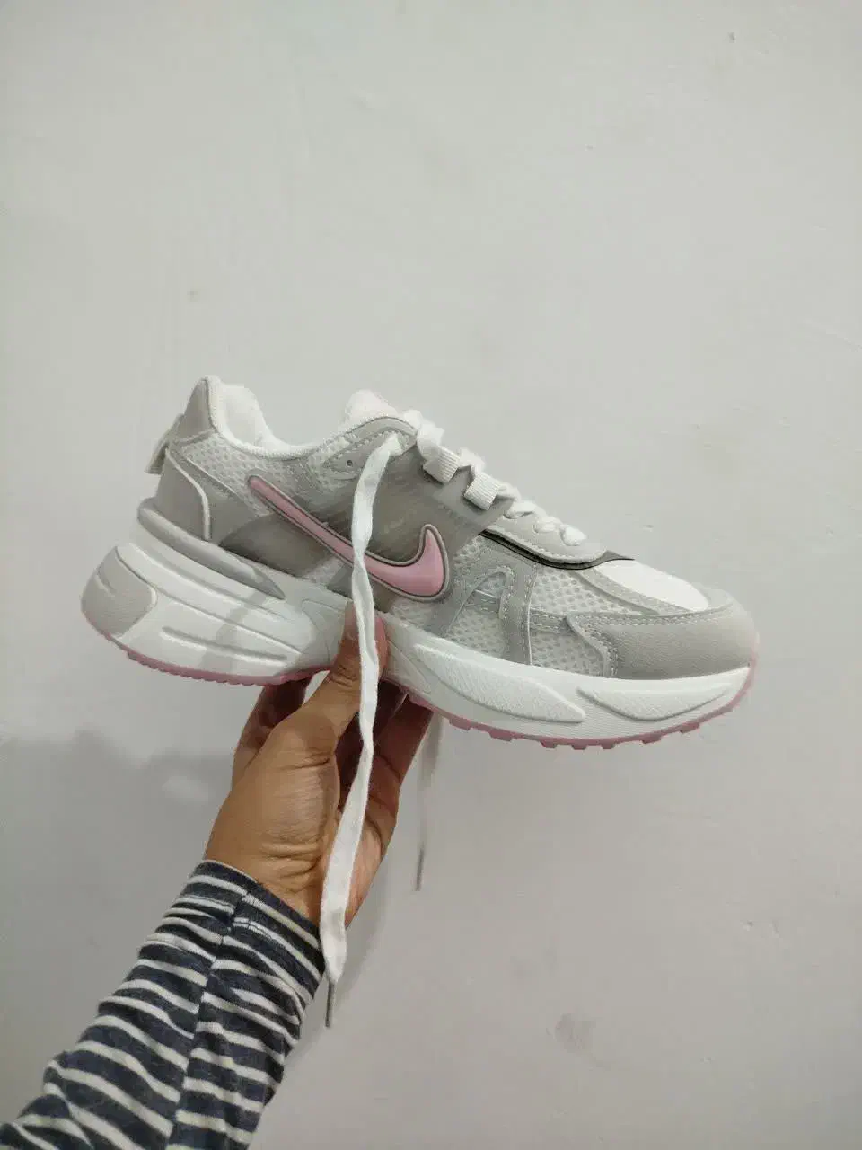 کتونی نایک وی تو کی|کیف، کفش، کمربند|کرج, شهرک امام رضا (ع)|دیوار