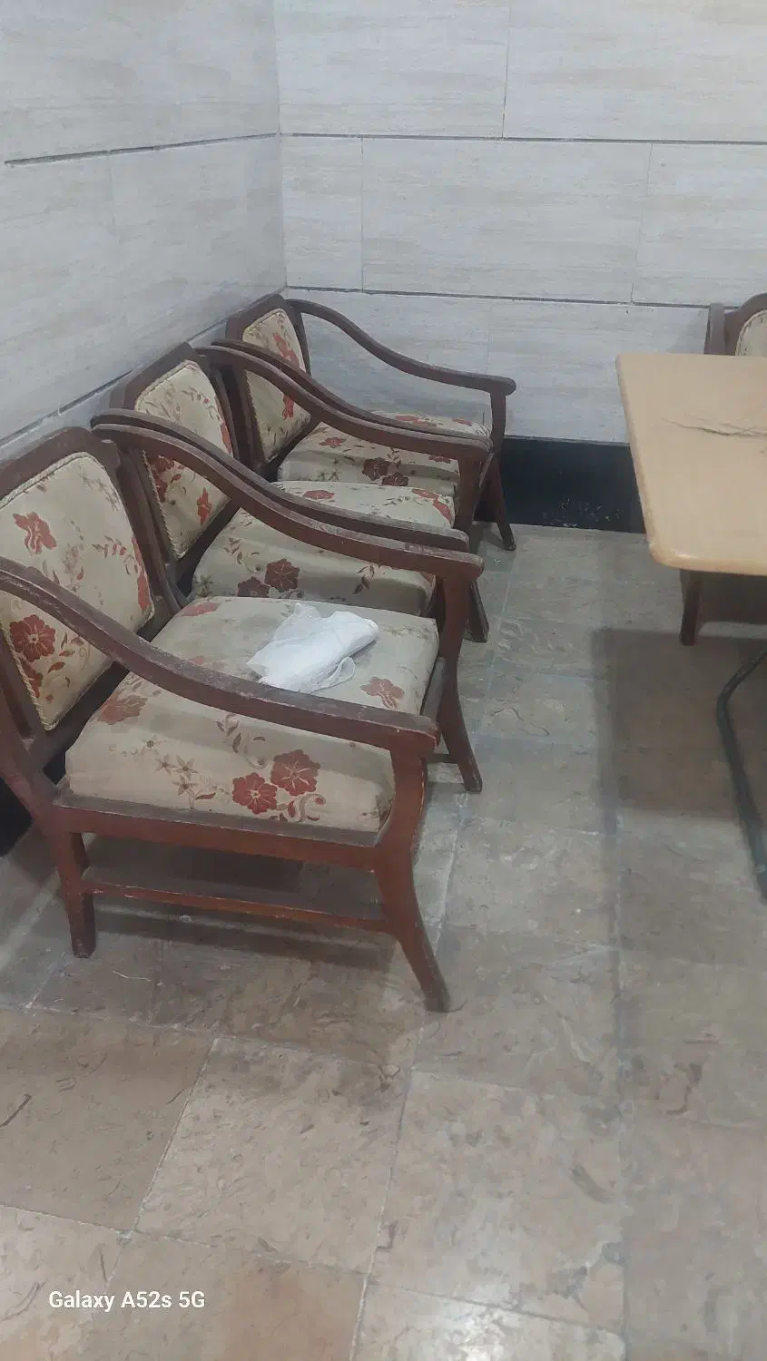 مبل چوب روسی با میز و درایور|مبلمان خانگی و میز عسلی|بوشهر, |دیوار