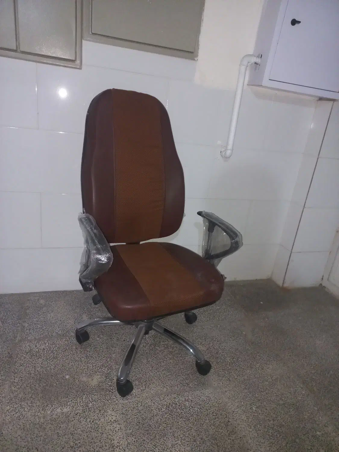 صندلی چرخدار|مبلمان اداری|همدان, |دیوار