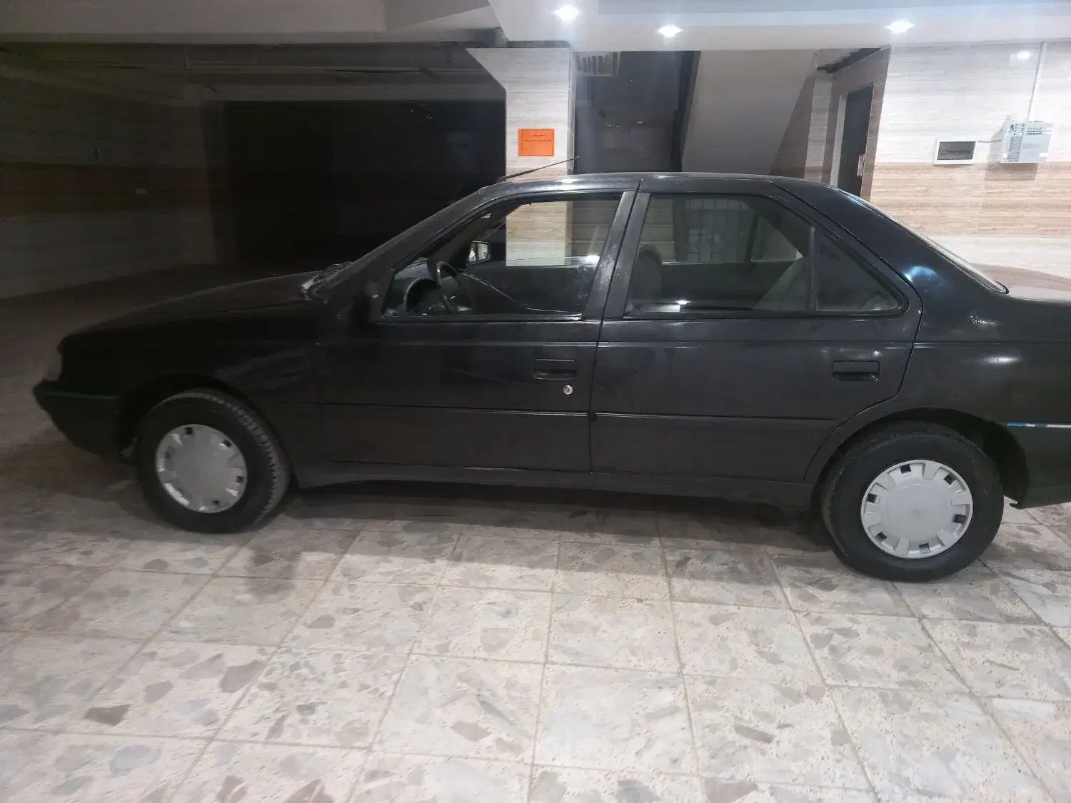 پژو مدل ۸۳ مشکی|خودرو سواری و وانت|ساری, |دیوار