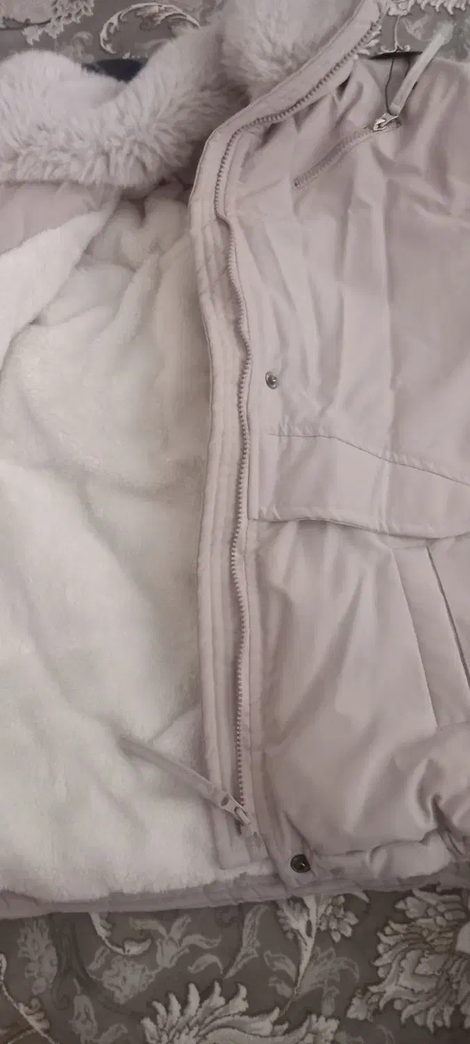 کت زمستانه...اصلا استفاده نشده مارکش هم روش هست|لباس|لالجین, |دیوار