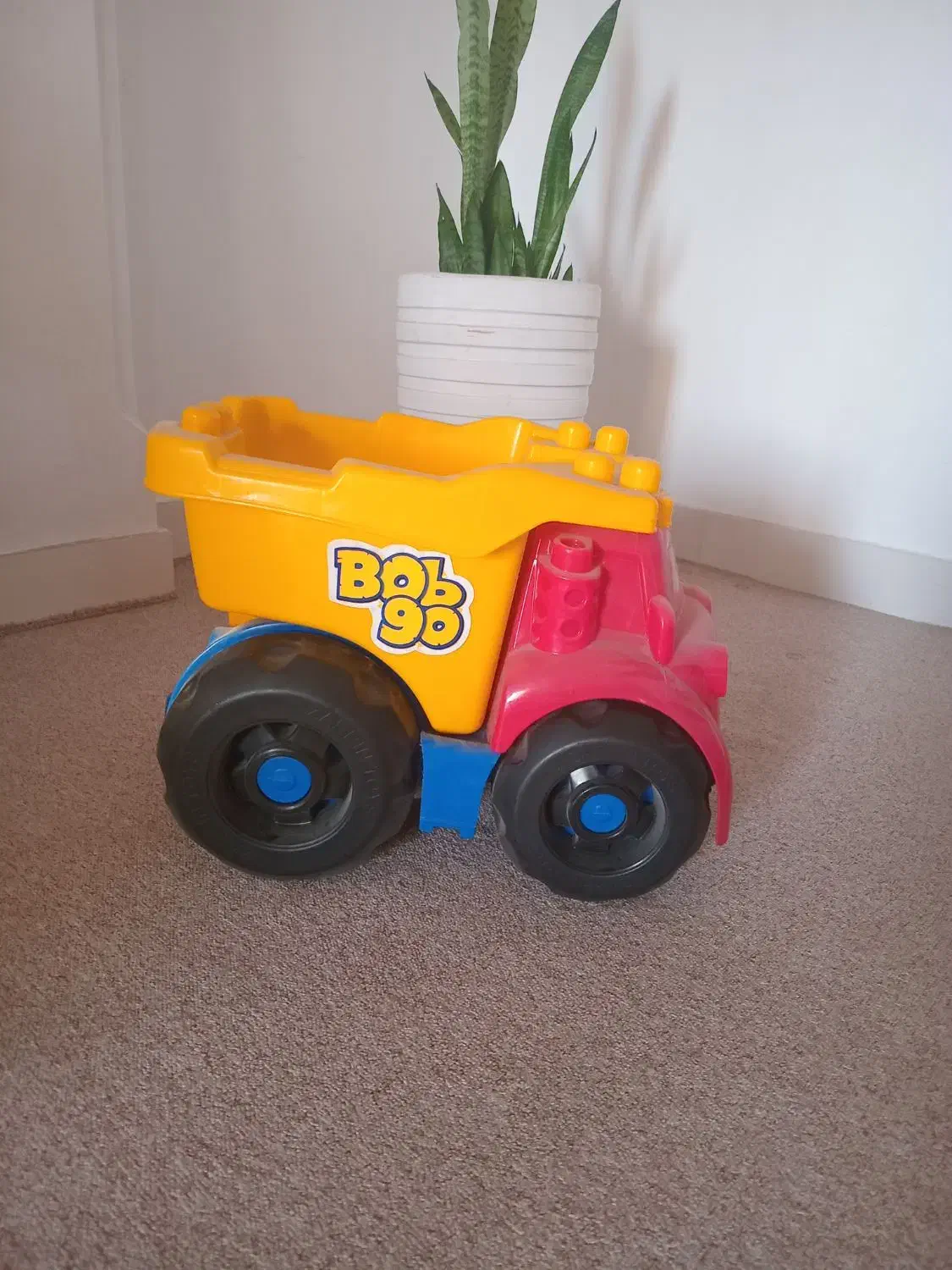 بازی و سرگرمی|اسباببازی|چالوس, |دیوار