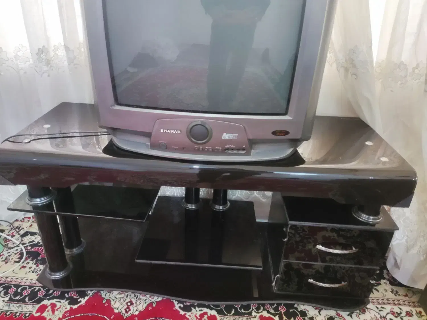 میز و تلویزیون ۲۱|تلویزیون و پروژکتور|مشهد, طلاب|دیوار