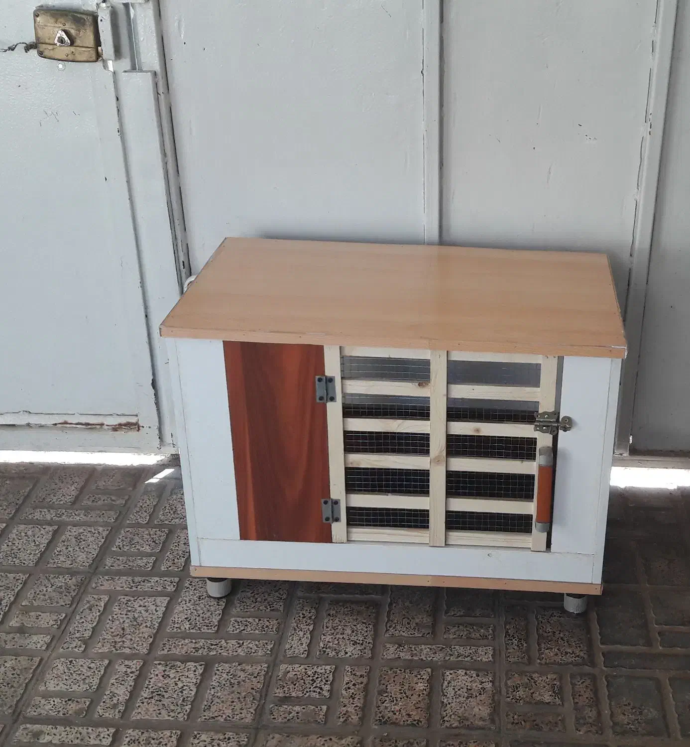 قفس چوبی|لوازم جانبی حیوانات|هشتگرد, هشتگرد قدیم|دیوار