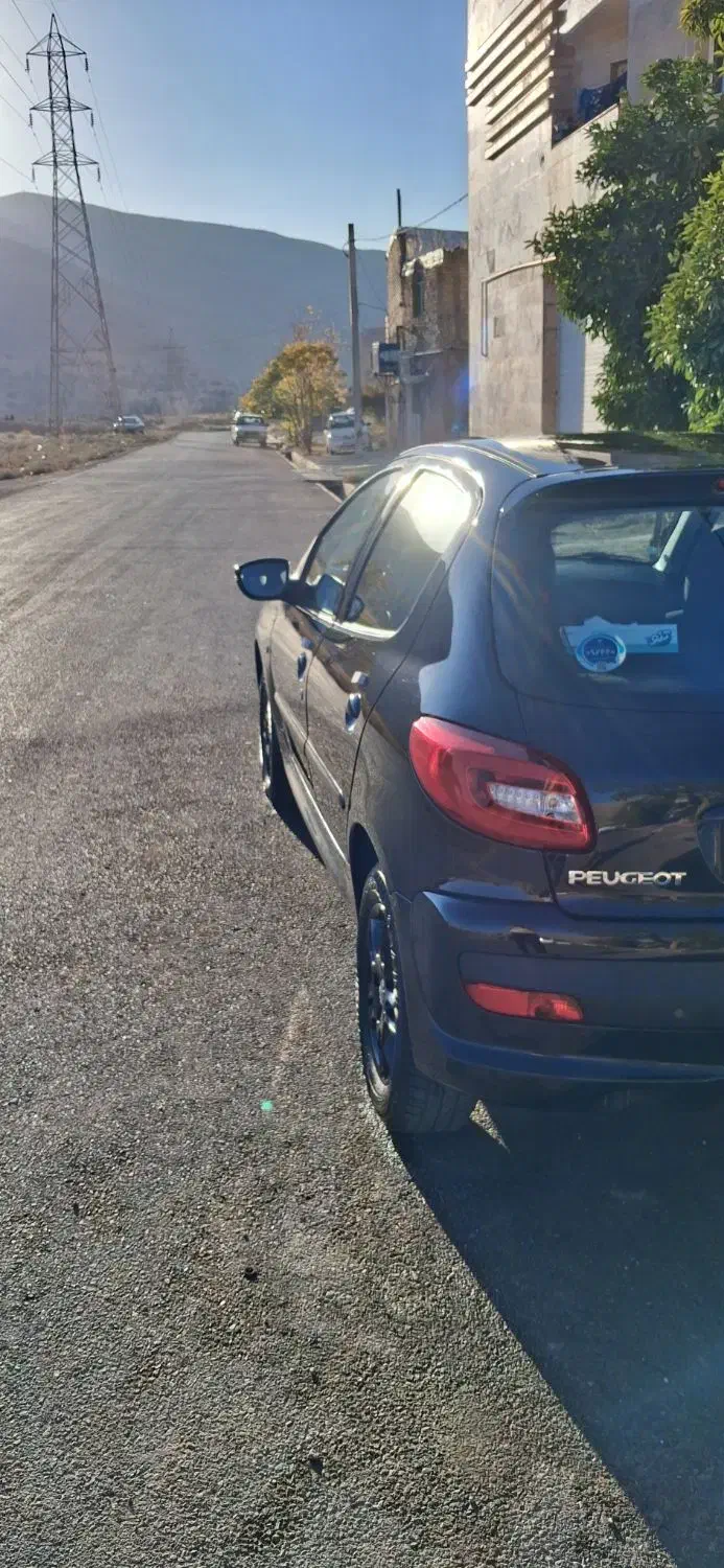 پژو 207 تیو فایو سقف فلز مشکی مدل 1404|خودرو سواری و وانت|شیراز, رکن‌آباد|دیوار