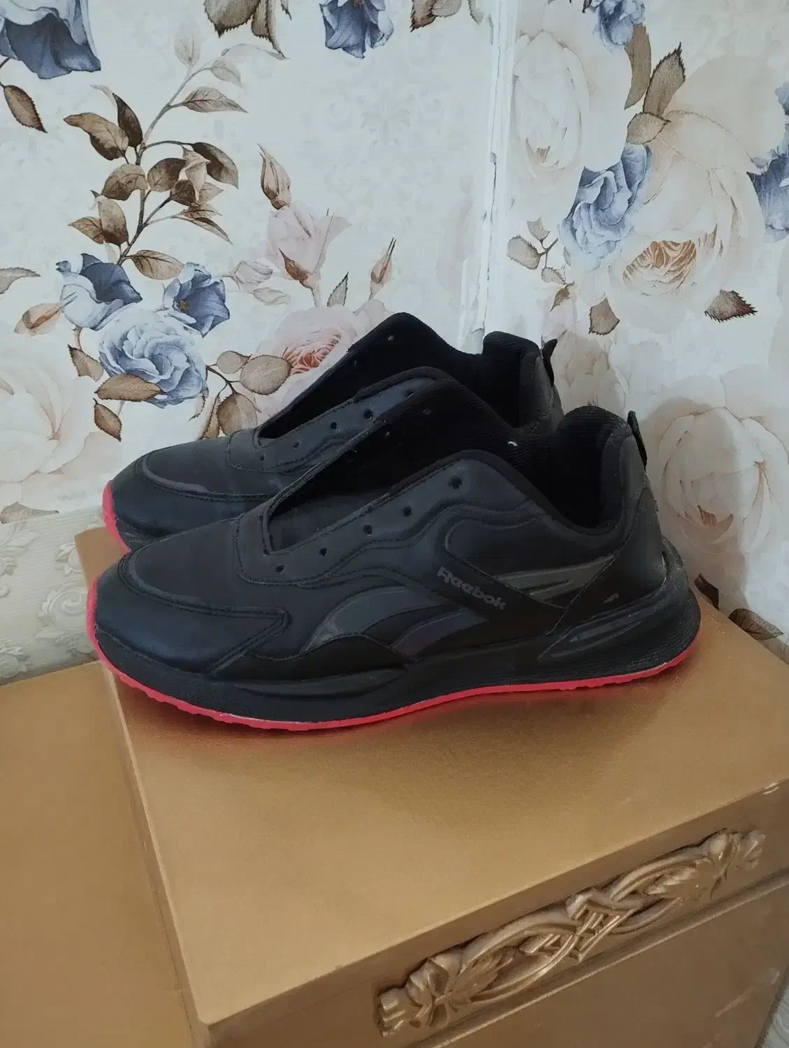 کفش درحد نو|کیف، کفش، کمربند|اردبیل, |دیوار