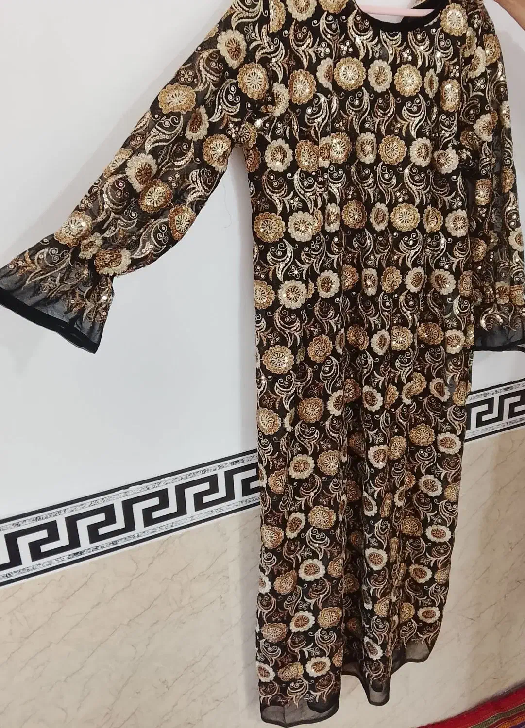 لباس مجلسی|لباس|زنجانرود, |دیوار