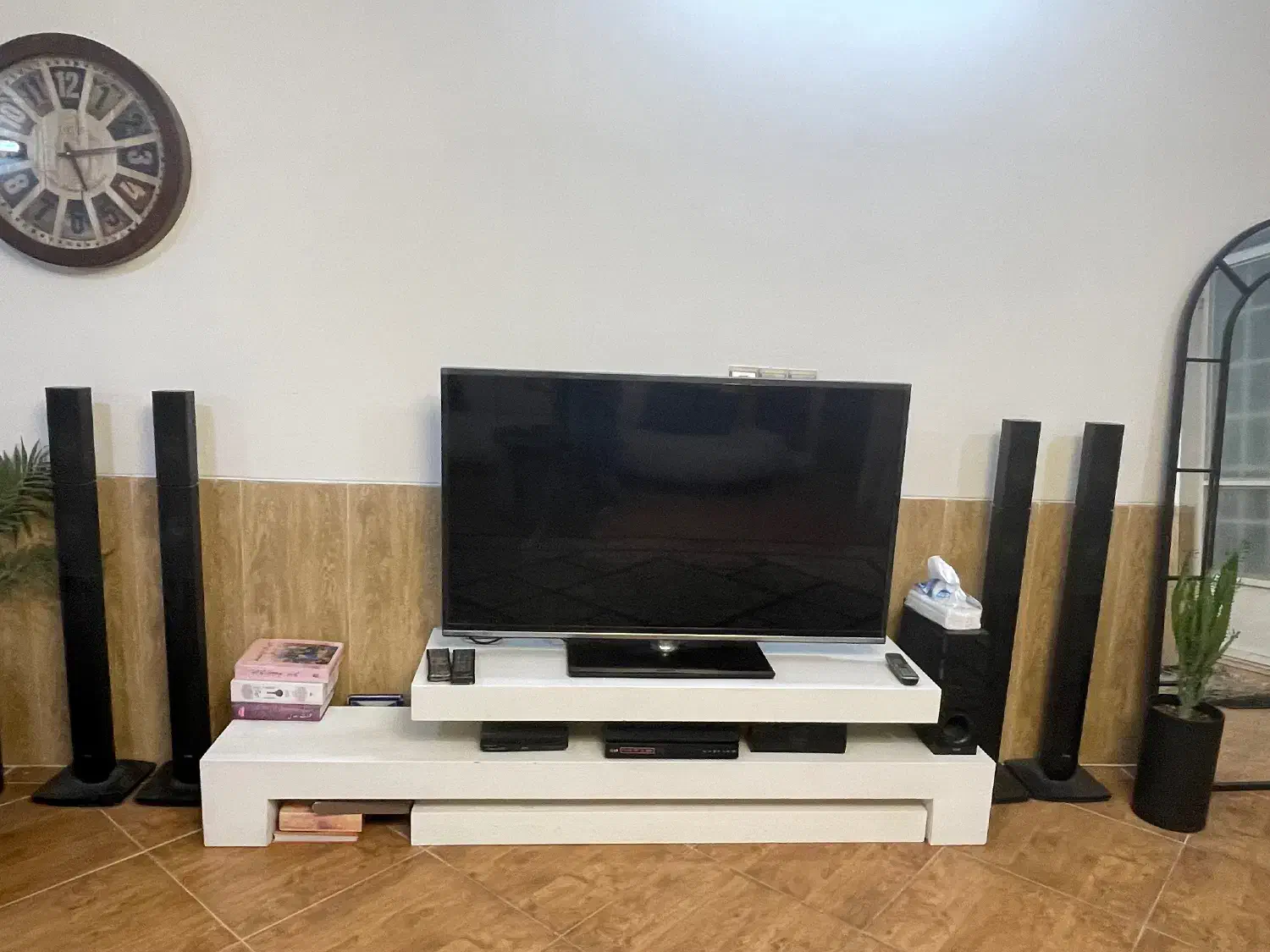 تلویزیون دسته دوم|تلویزیون و پروژکتور|یزد, |دیوار