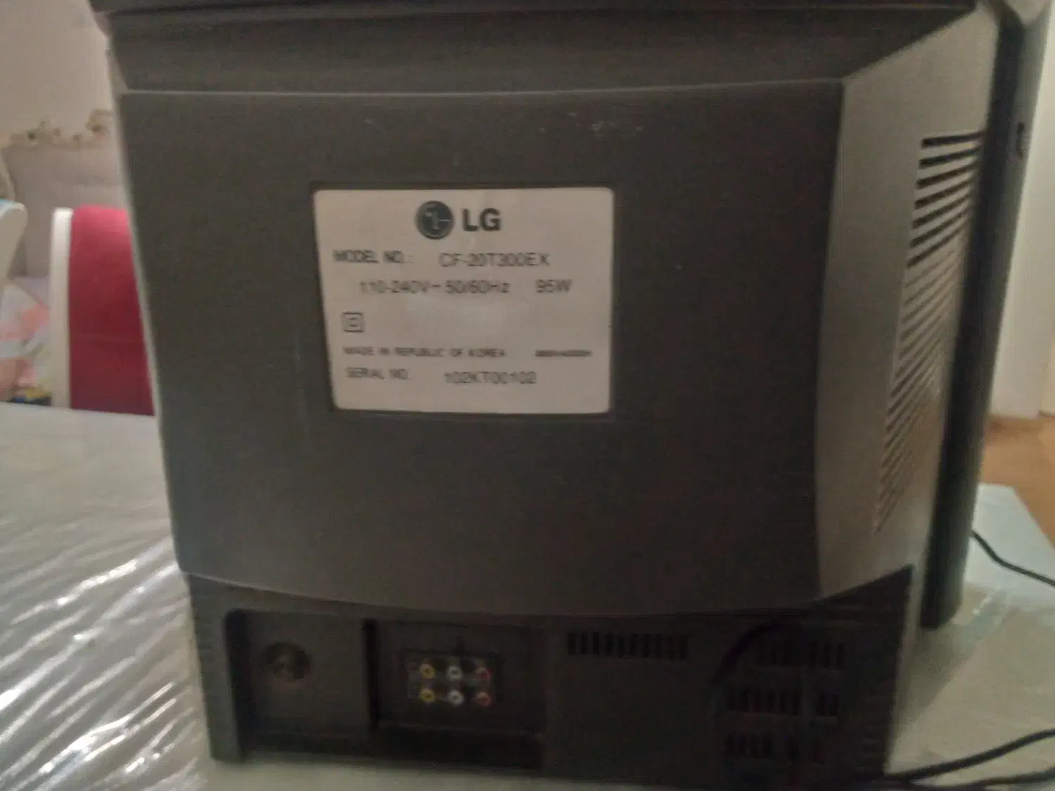 تلویزیون LG کار کرده سالم|تلویزیون و پروژکتور|پرند, فاز ۵|دیوار