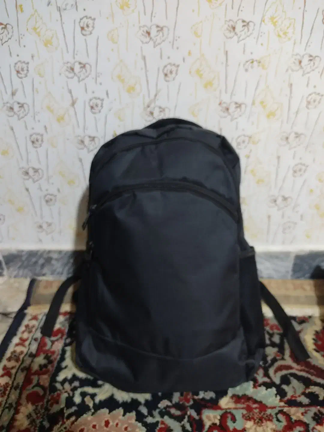 کیف مدرسه|کیف، کفش، کمربند|بروجرد, |دیوار