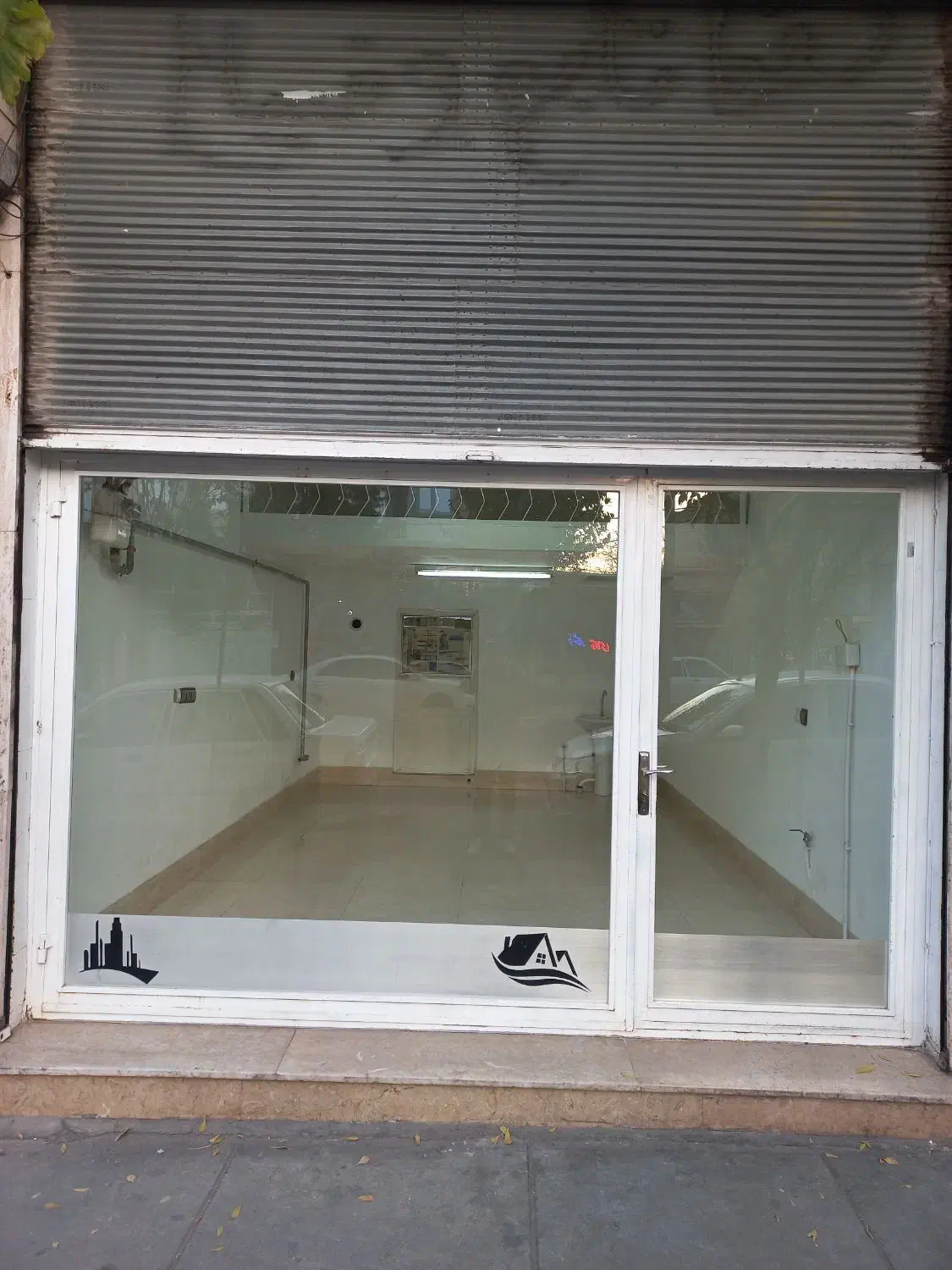 اجاره مغازه ۲۴ متری با ۱۰ متر بالکن|اجارهٔ مغازه و غرفه|شاهین دژ, |دیوار