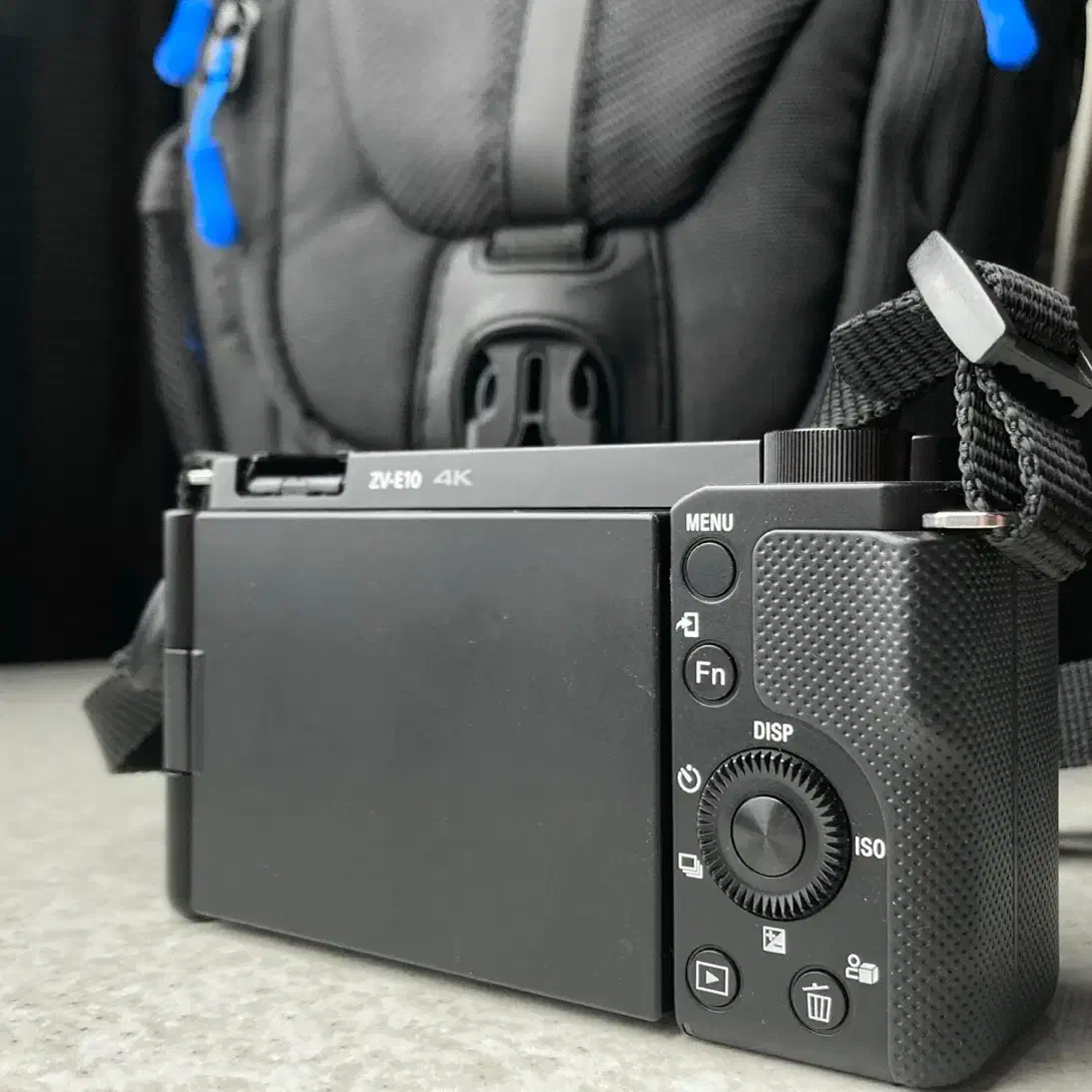 Sony ZV-E10|دوربین عکاسی و فیلم‌برداری|بجنورد, |دیوار