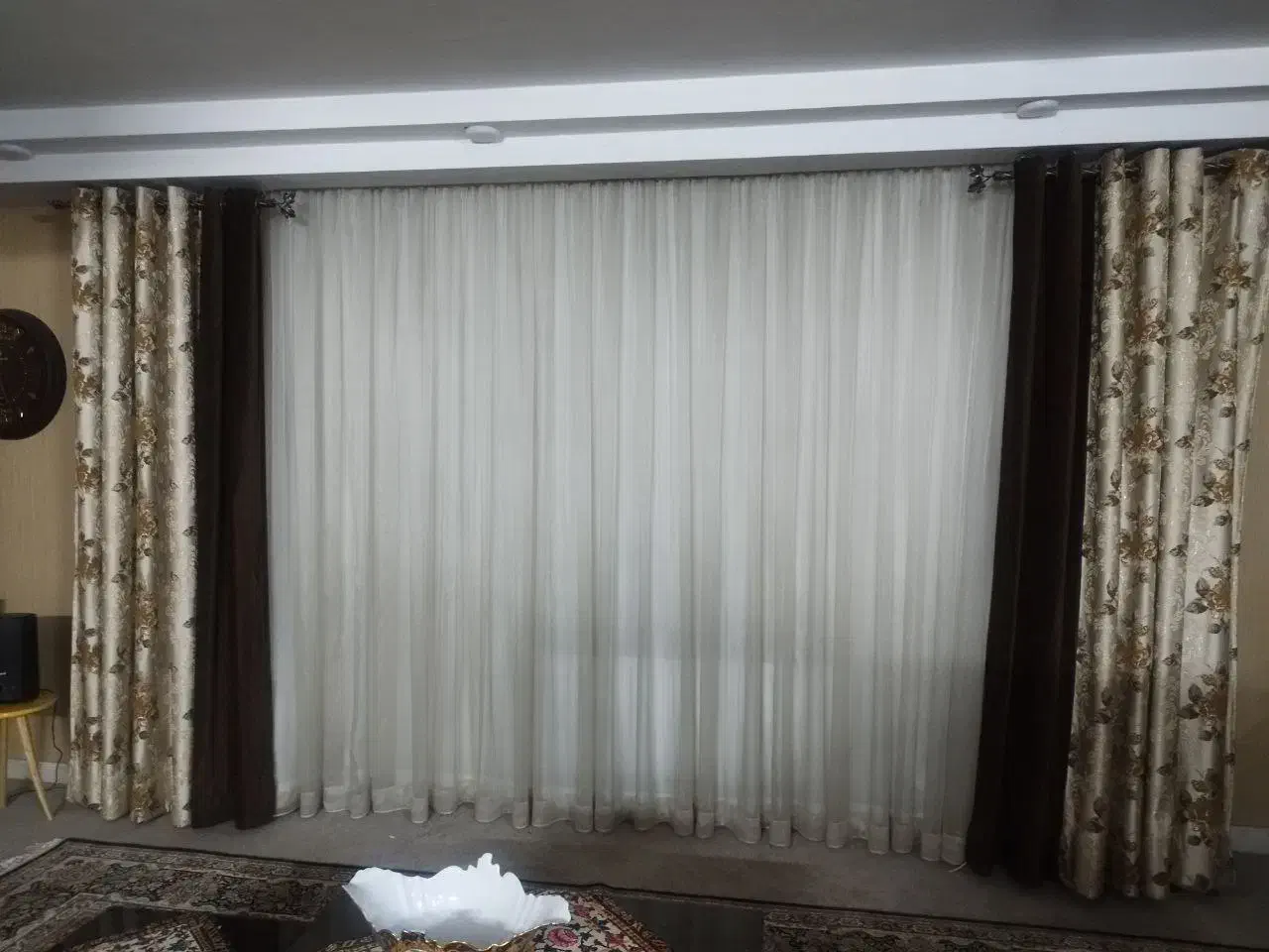 پرده|پرده، رانر، رومیزی|مشهد, تربیت (صدف)|دیوار