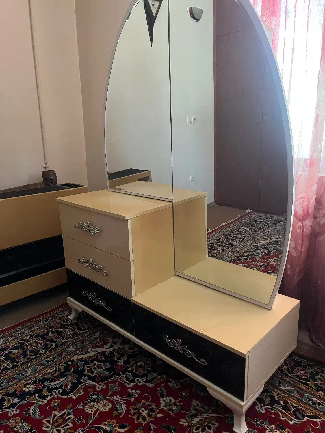 کمد|جاکفشی، کمد، دراور|شیروان (خراسان), |دیوار