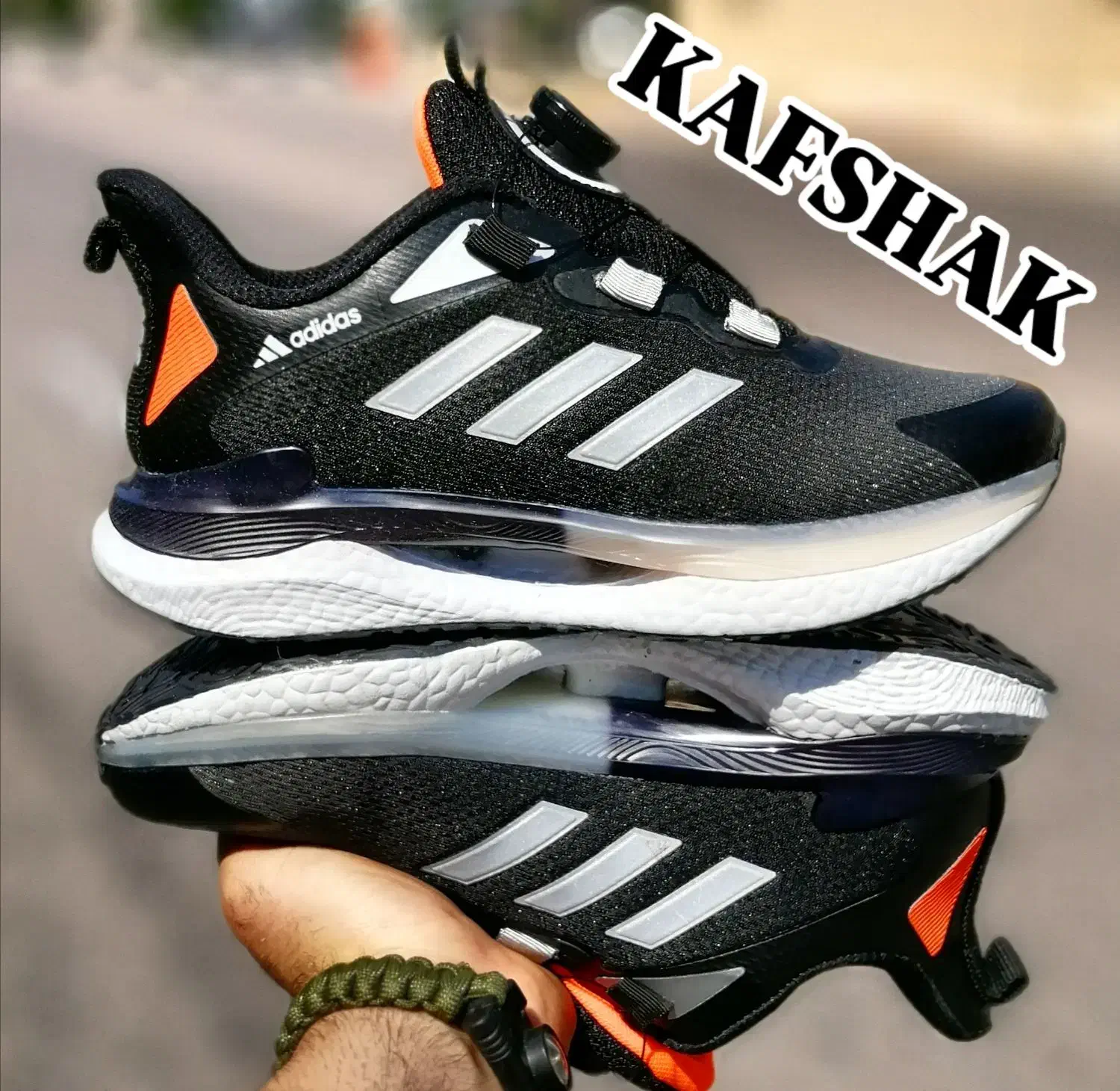 کفش، کتونی آدیداس مگنتی، وارداتی|کیف، کفش، کمربند|شیراز, جانبازان|دیوار