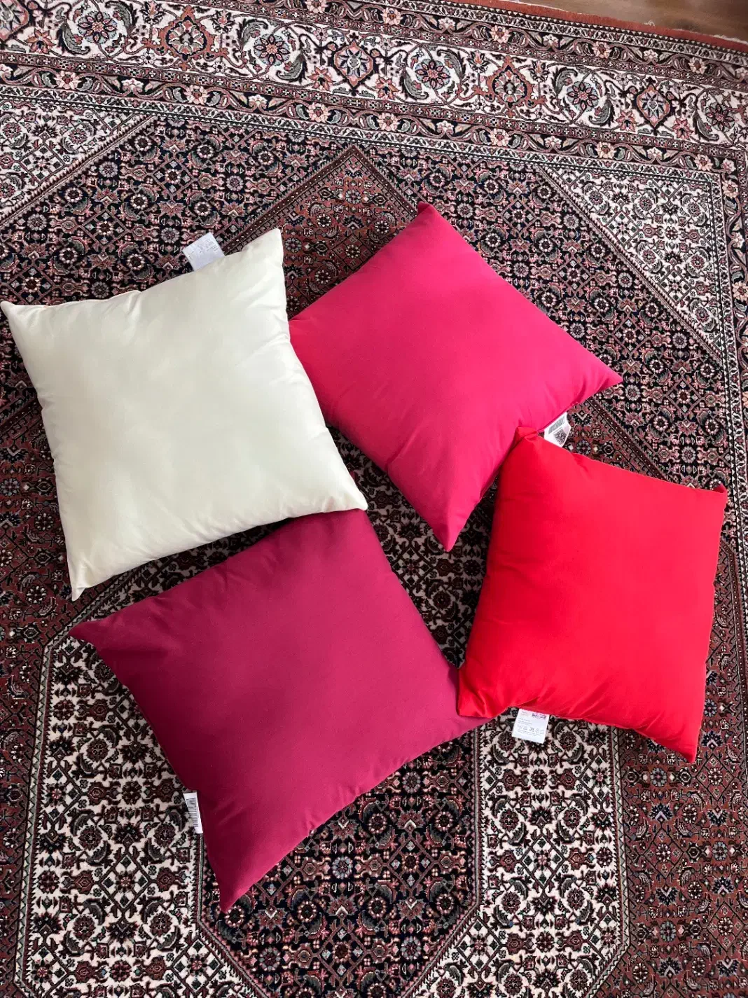 ۴عدد کوسن برند ama home|رختخواب، بالش، پتو|ابهر, |دیوار