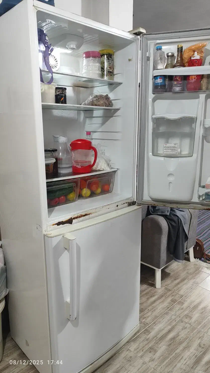 یخچال کامل سالم|یخچال و فریزر|سنگر, |دیوار