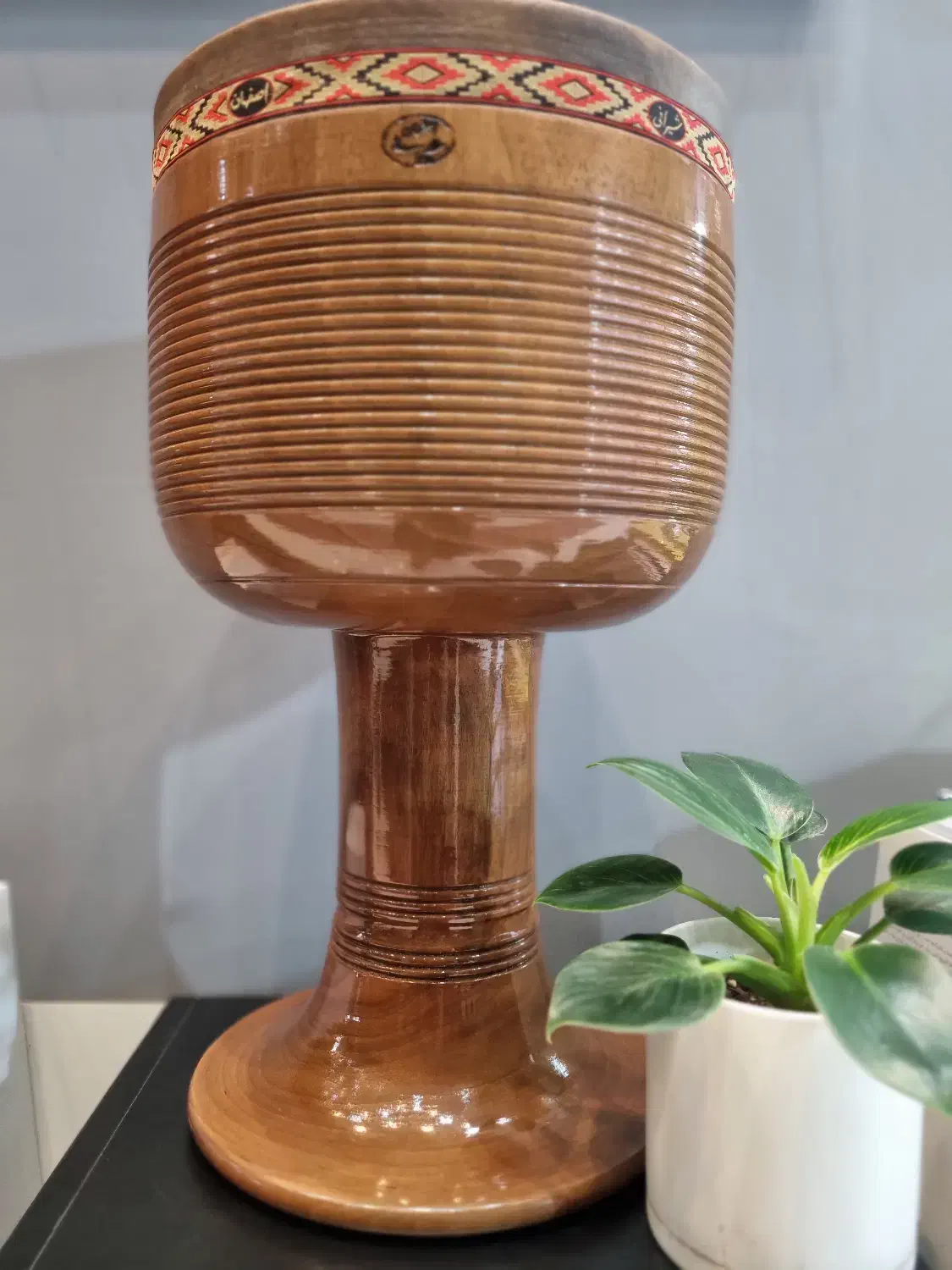 تنبک اصفهان شیرانی دو مهر ER گردو|سازهای سنتی|اردبیل, |دیوار