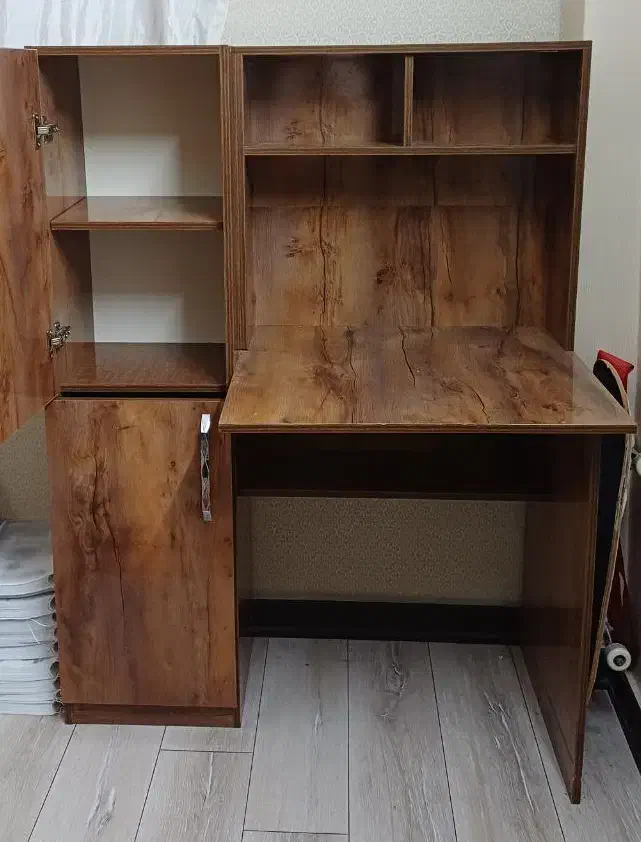 میز|میز تحریر و کامپیوتر|اردبیل, |دیوار