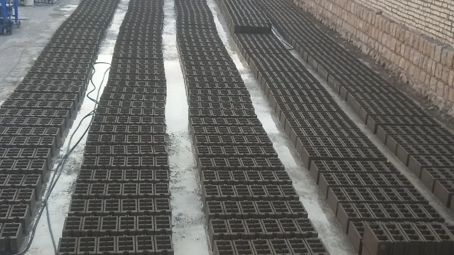 بلوک سبک .تیرچه.یونولیت .گلویی چاه.پایه فنس|عمدهفروشی|بجنورد, |دیوار