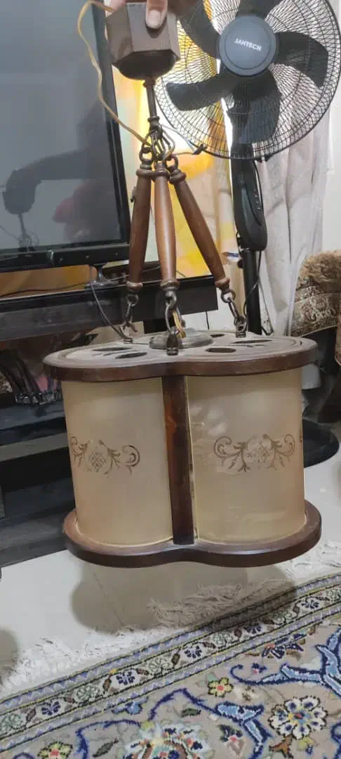 لوستر سه شاخه|لوستر و چراغ آویز|تهران, انبار نفت|دیوار