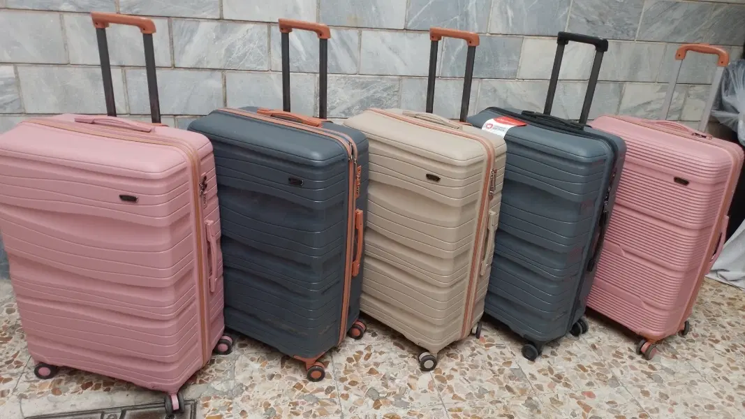 چمدان ژله ای مناسب برای مهاجرت و دانشجو /|کیف، کفش، کمربند|تهران, مظاهری|دیوار