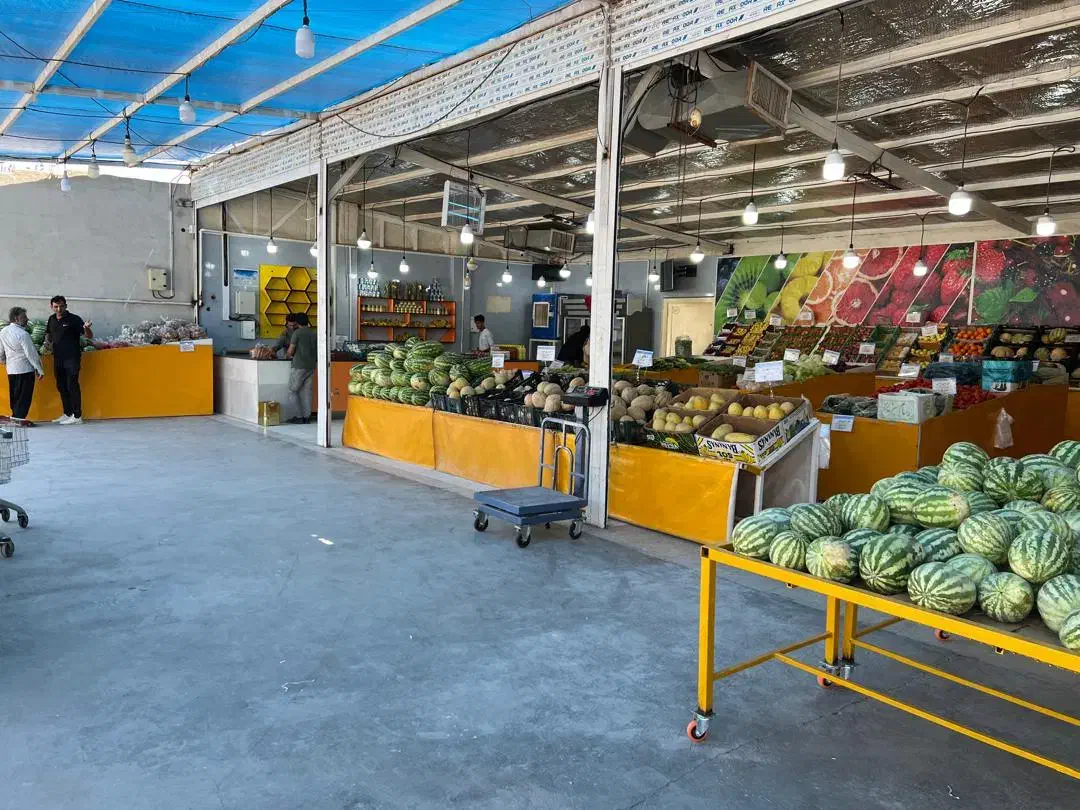 کارگر ساده میوه فروشی|استخدام خدمات فروشگاه و رستوران|یزد, |دیوار