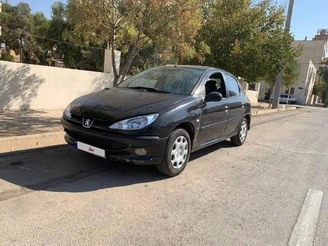 ۸۲ تمیز دوررنگ|خودرو سواری و وانت|شیراز, خلدبرین|دیوار