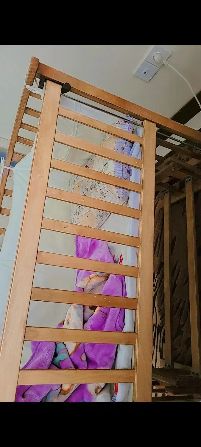 تخت گهواره جودیکو|تخت و صندلی بچه|کرج, باغستان|دیوار