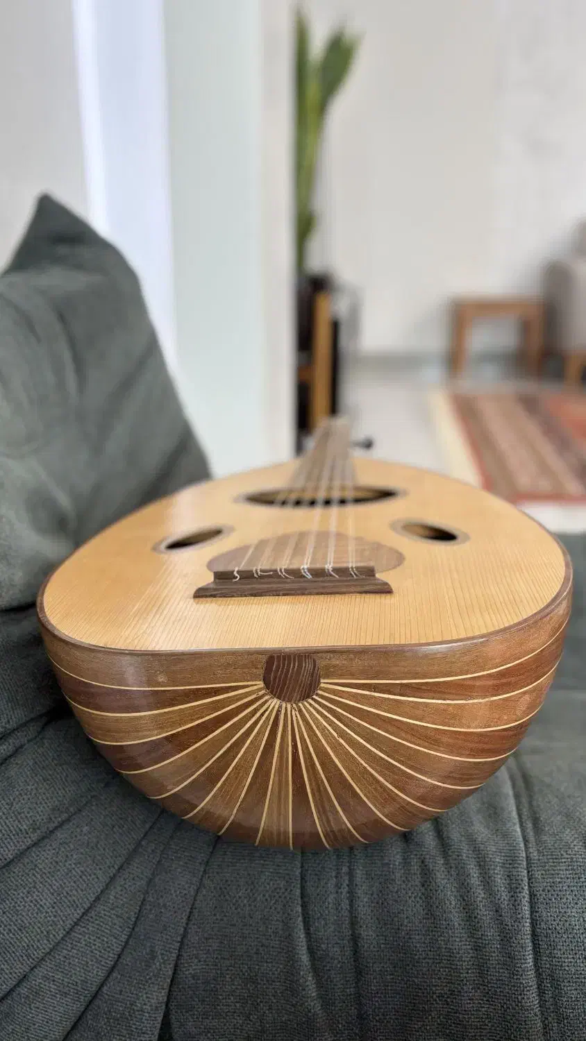 عود عراقی|سازهای سنتی|اصفهان, الهیه|دیوار