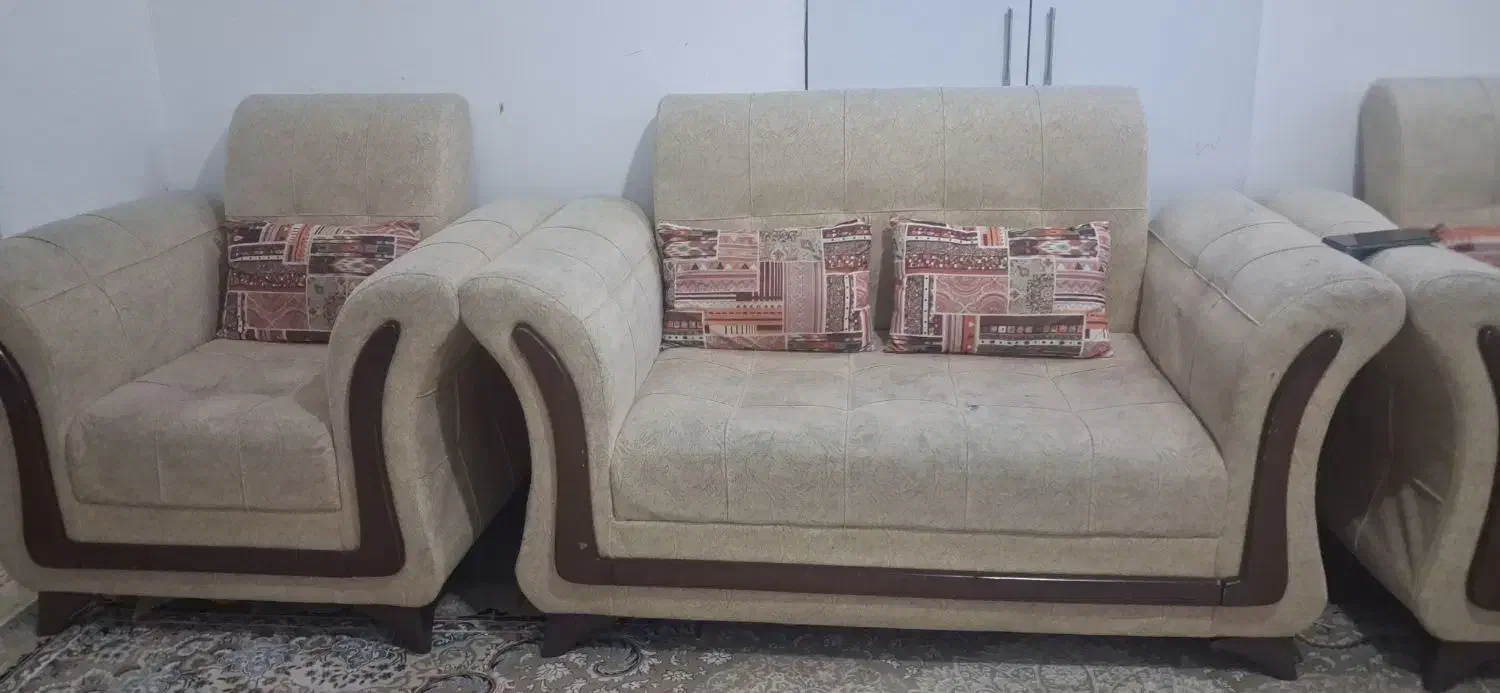 مبل و میز عسلی|مبلمان خانگی و میز عسلی|فردوس (خراسان), |دیوار