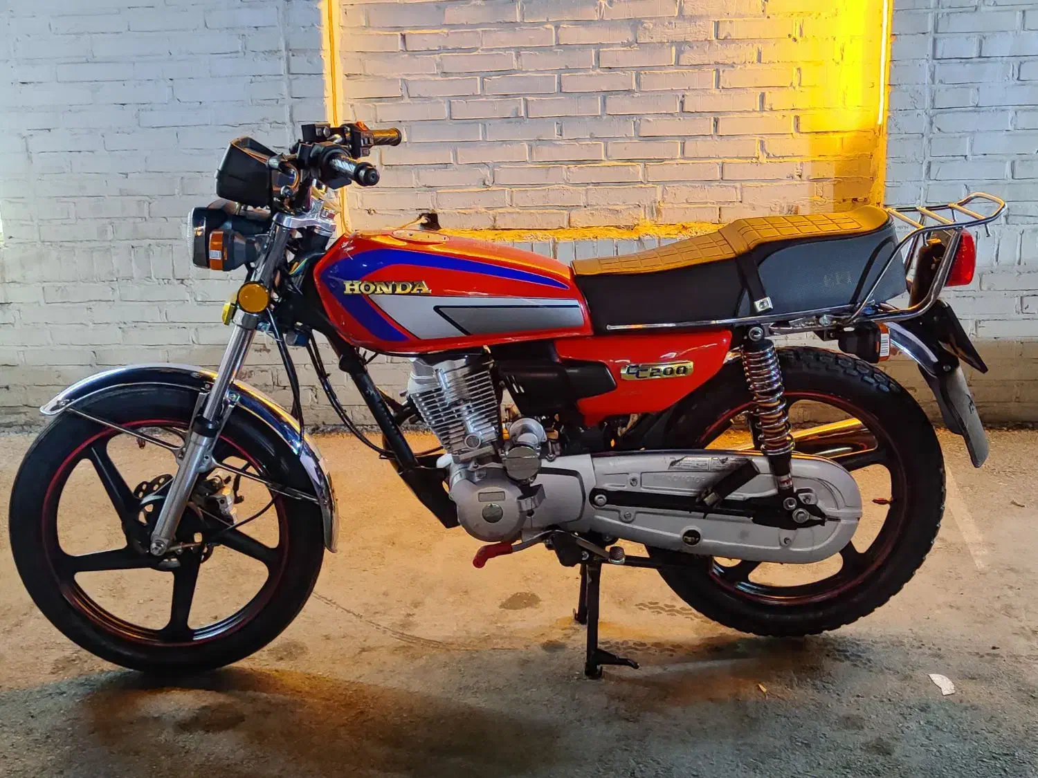 200 1403cc|موتورسیکلت|مشهد, ویلاشهر|دیوار