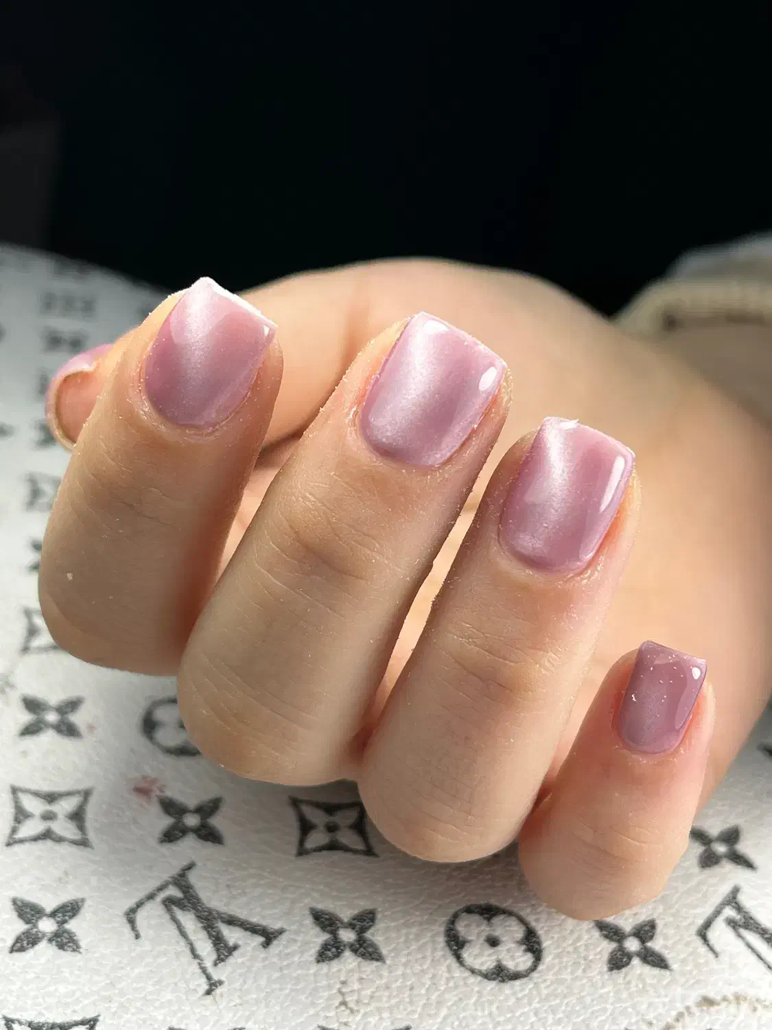 تخفیف ویژه کاشت ناخن ۳۰۰روز زن ویلدا آموزش ۲ م|خدمات آرایشگری و زیبایی|مشهد, گلشور|دیوار